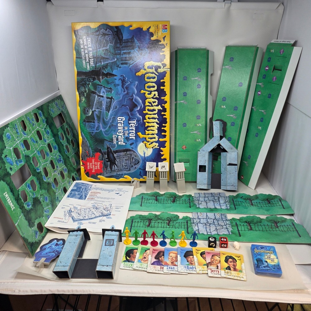 Milton Bradley Goosebumps Terror in the Graveyard Board Game 1995 Vintage 4602